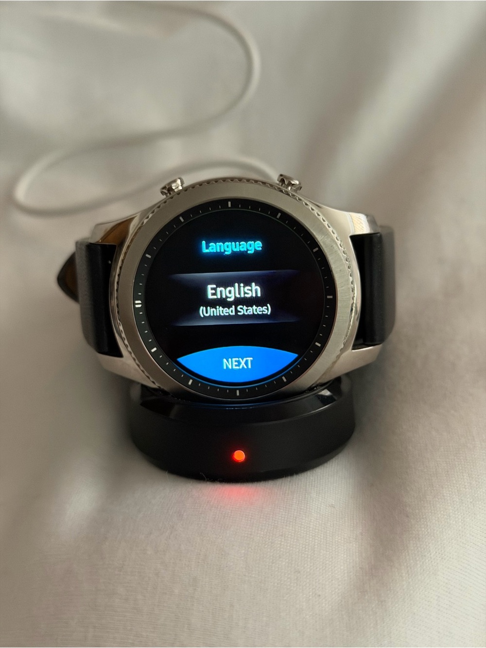 Samsung Silver Smartwatch with Black Band - Round Touchscreen